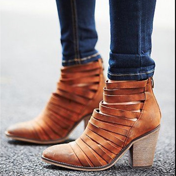 Free People Shoes - *EUC* Free People / Hybrid Strappy Stacked Heel Leather Ankle Boot / Bro…